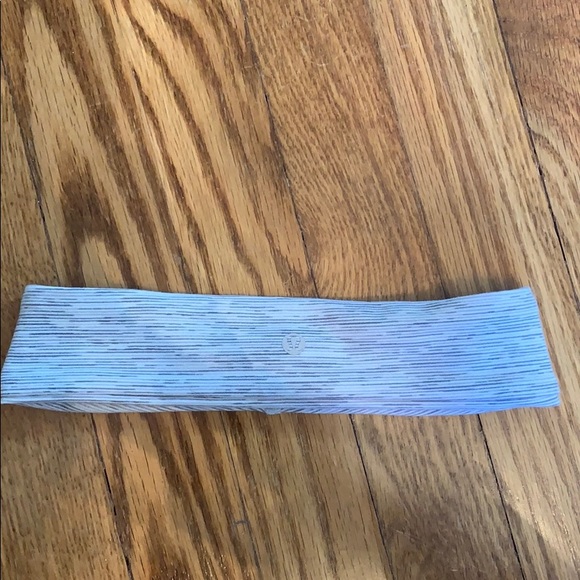 2 headbands (1 lululemon, 1 ivivva) - Picture 2 of 4